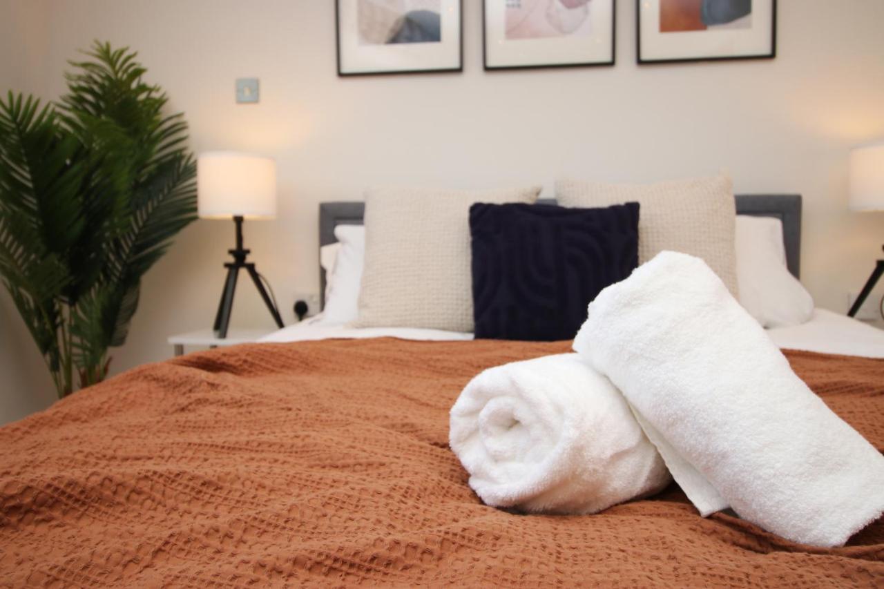 The Skyline - Luxury City Centre Flat With Designated Parking Cardiff Bagian luar foto