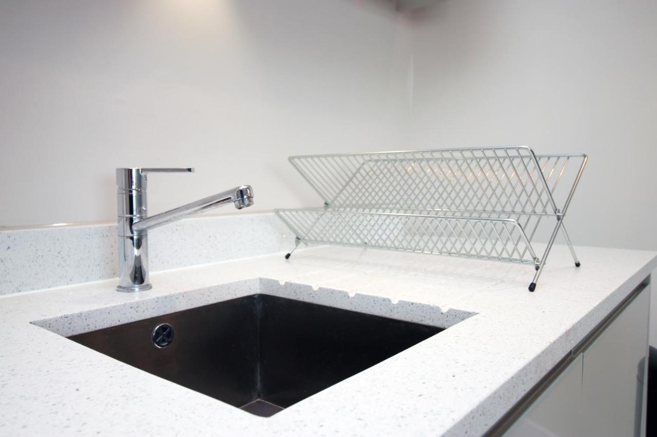 The Skyline - Luxury City Centre Flat With Designated Parking Cardiff Bagian luar foto